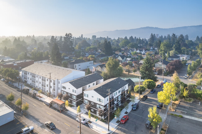 Lombard 1 in Portland, OR - Building Photo - Building Photo