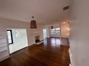 2272 SW 11th Terrace in Miami, FL - Building Photo - Building Photo