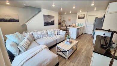 8455 W Bowie Dr in Magna, UT - Foto de edificio - Building Photo