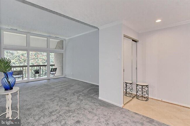 1631 Parkcrest Cir photo'