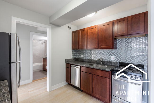 419 W Wellington Ave, Unit C
