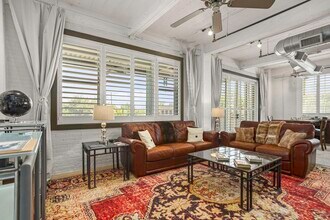 831 S Flores St in San Antonio, TX - Building Photo - Building Photo