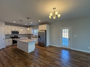 5571 Tall Timbers Dr in Fayetteville, NC - Building Photo - Building Photo