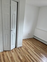 11 Fiesta Dr, Unit 1 in Centereach, NY - Building Photo - Building Photo