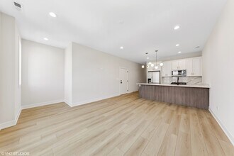 5000 S Prairie Ave in Chicago, IL - Building Photo - Building Photo