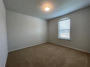 5816 Utopia Dr in Fort Worth, TX - Building Photo - Building Photo
