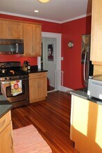25 Leonard St, Unit 1 in Somerville, MA - Building Photo - Building Photo
