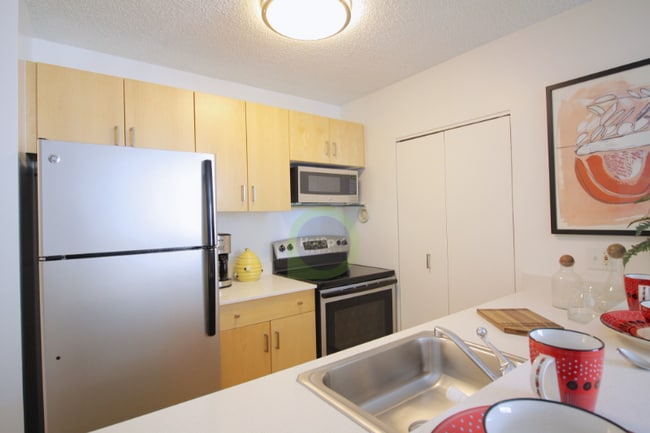 property at 760 N Dearborn St