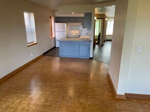 1916 W Riverside Ave, Unit 4 in Spokane, WA - Building Photo - Building Photo