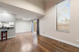 136 Mohawk Trail in Lake Zurich, IL - Building Photo - Building Photo