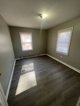 327 Cornelius Ave in Russellville, KY - Building Photo - Building Photo