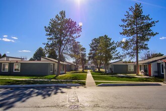 Central Park in Kennewick, WA - Building Photo - Building Photo