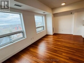 1 Wellington St in Brantford, ON - Building Photo - Building Photo