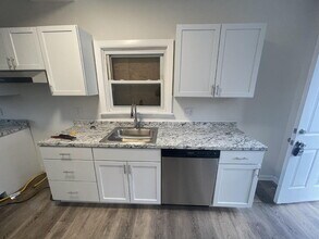 2350 Logan St in Harrisburg, PA - Building Photo - Building Photo