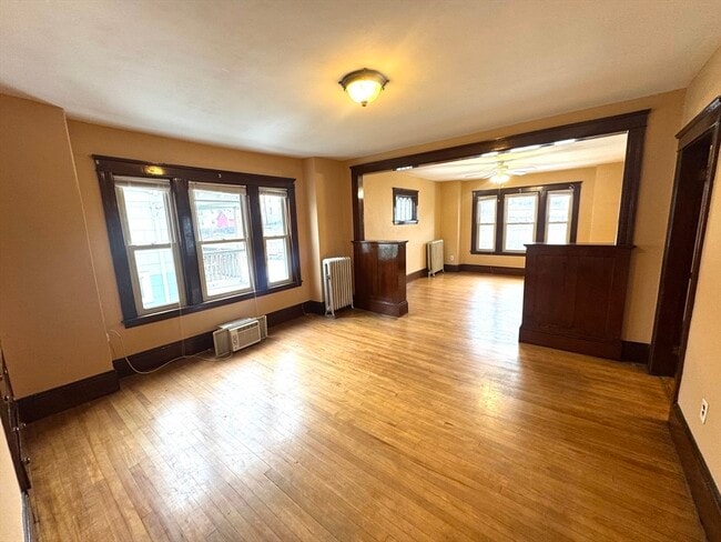 412 Grafton St in Worcester, MA - Building Photo - Building Photo