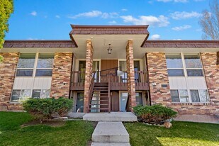 350 E 4850 S in Washington Terrace, UT - Building Photo