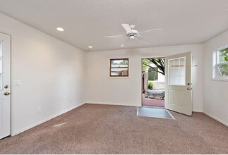 702 Pleasant Hill Rd, Unit Private Unit in Sebastopol, CA - Building Photo - Building Photo