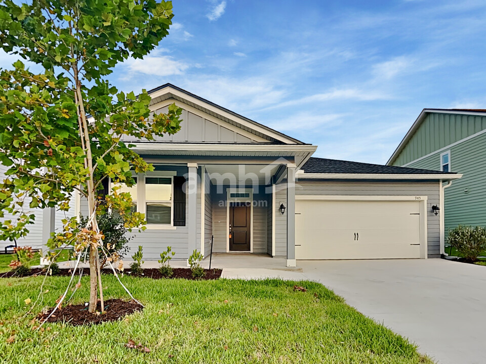 945 Tan Tara Trl in Jacksonville, FL - Building Photo