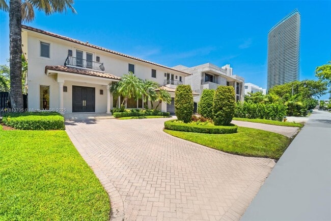 property at 275 189th Terrace
