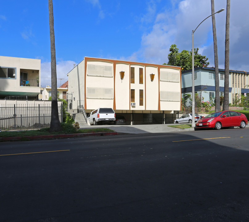 731 S New Hampshire Ave in Los Angeles, CA - Building Photo