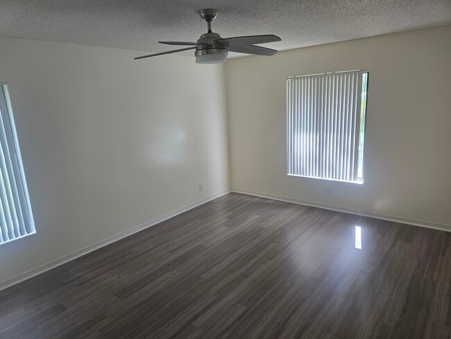 1455 SW Silver Pine Way, Unit 106D2 in Palm City, FL - Building Photo - Building Photo