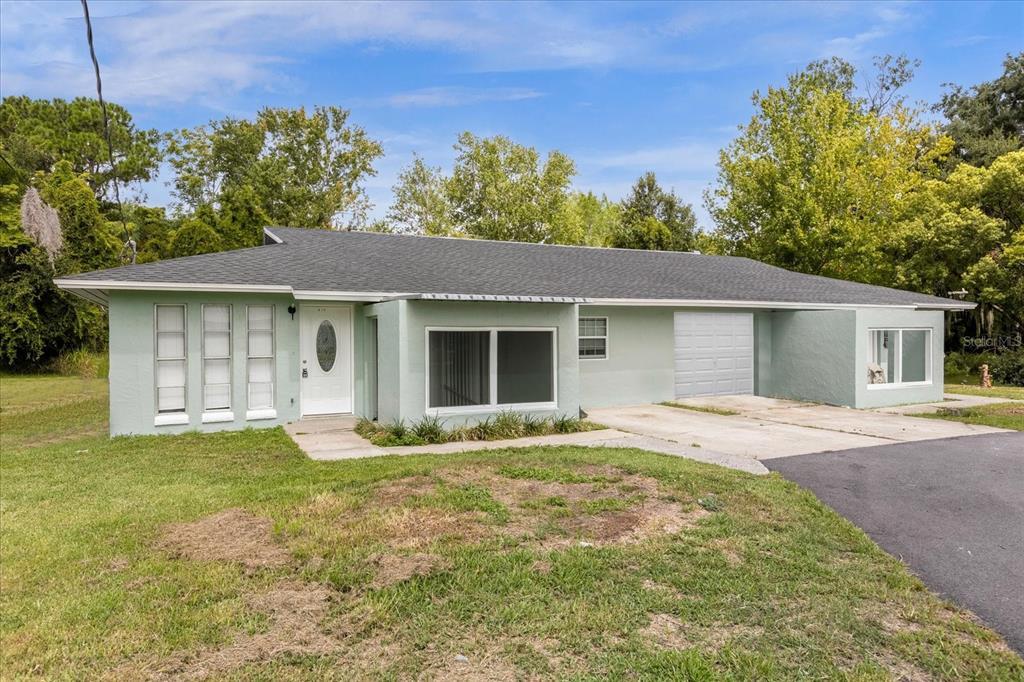 615 N Sinclair Ave in Tavares, FL - Building Photo