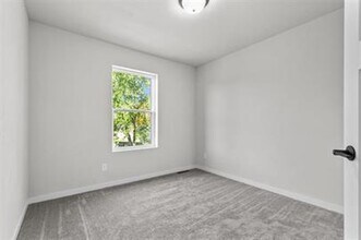 1459 Harrison St in Neenah, WI - Building Photo - Building Photo