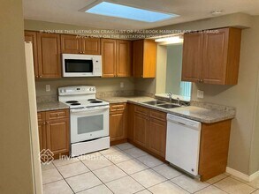 12750 102nd St in Largo, FL - Building Photo - Building Photo