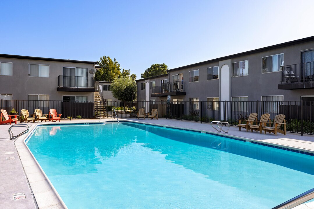 Terre at 989 Peach in El Cajon, CA - Building Photo