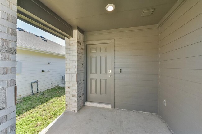 24554 Pine Dr in Magnolia, TX - Building Photo - Building Photo