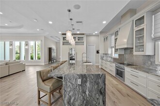 590 Carica Rd in Naples, FL - Building Photo - Building Photo