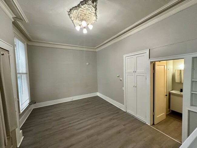 172 High St in Lockport, NY - Building Photo - Building Photo