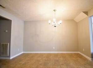 420 Sheila St in Hope Mills, NC - Building Photo - Building Photo