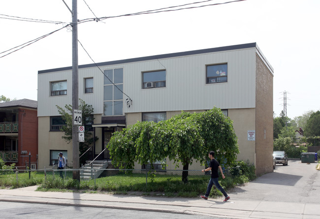 480 Caledonia Rd in Toronto, ON - Building Photo - Primary Photo