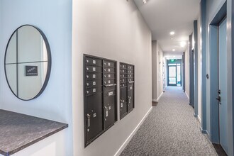Mid Castle in Wilmington, NC - Building Photo - Lobby