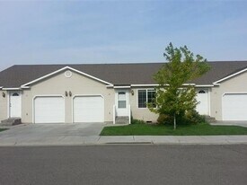 860 S 5th W in Rexburg, ID - Building Photo