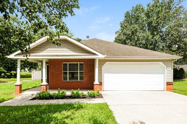 property at 805 Hammersmith Dr