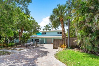 300 SE 7th Ave in Delray Beach, FL - Building Photo - Building Photo