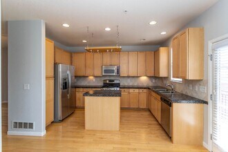 333 E Las Animas St in Colorado Springs, CO - Building Photo - Building Photo