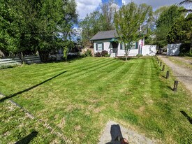 80 N Sugar St in Nampa, ID - Building Photo