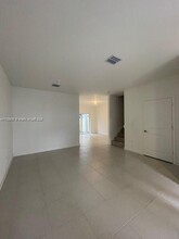 133 SW 184th Ave in Pembroke Pines, FL - Building Photo - Building Photo