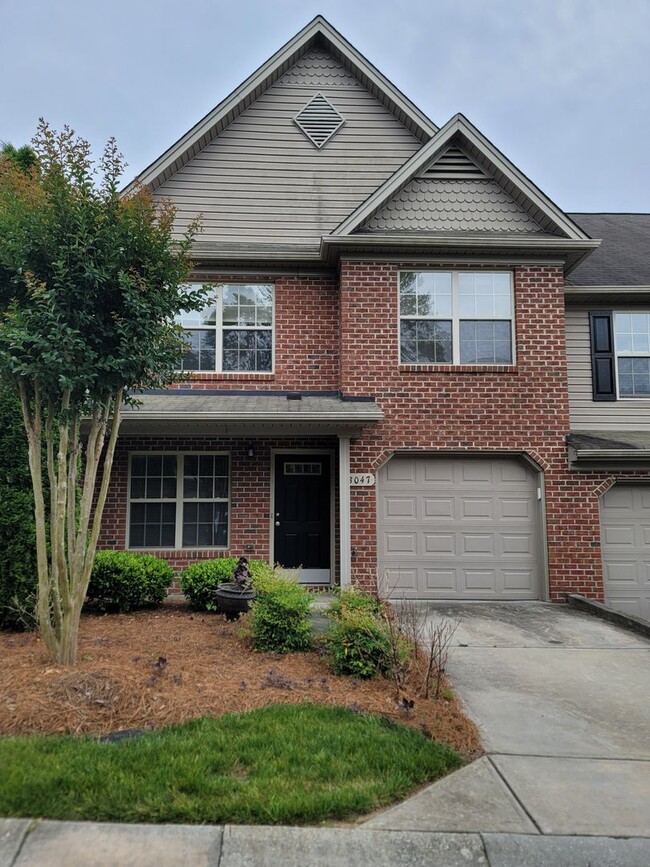 property at 3047 Renaissance Pkwy