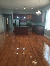5911 W Corcoran Pl in Chicago, IL - Building Photo - Building Photo