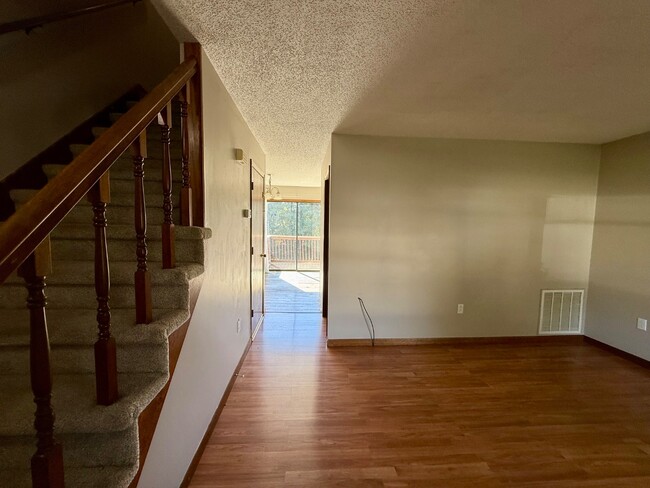 153 Oakcrest Cir in Bristol, VA - Building Photo - Building Photo
