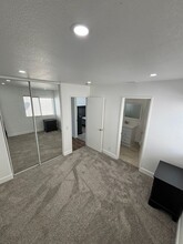 1075 Morning Sun Ln in Corona, CA - Building Photo - Building Photo