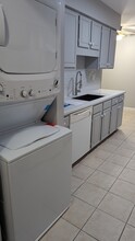 508 Sharon Garden Ct, Unit 508 Sharon in Woodbridge, NJ - Building Photo - Building Photo