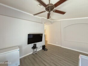 8403 W Dreyfus Dr in Peoria, AZ - Building Photo - Building Photo