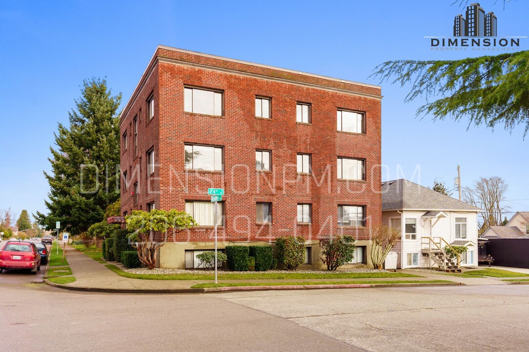 2331 Rockefeller Ave in Everett, WA - Building Photo