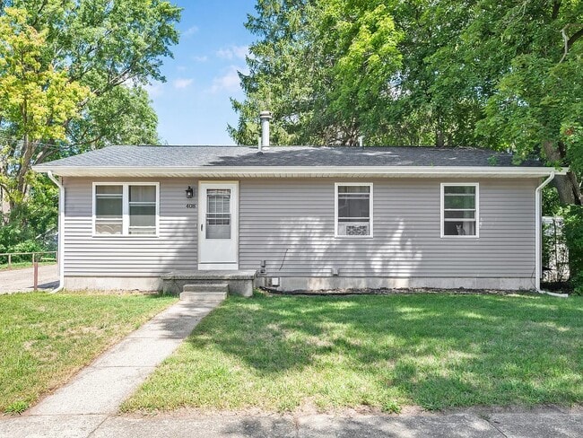 408 Woodward Ave, Unit Lower Unit in Big Rapids, MI - Foto de edificio - Building Photo