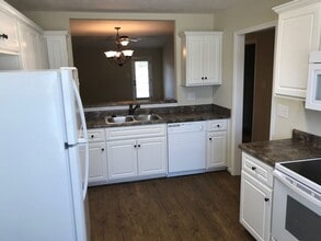 163 Yucca Ct in Greenwood, SC - Building Photo - Building Photo